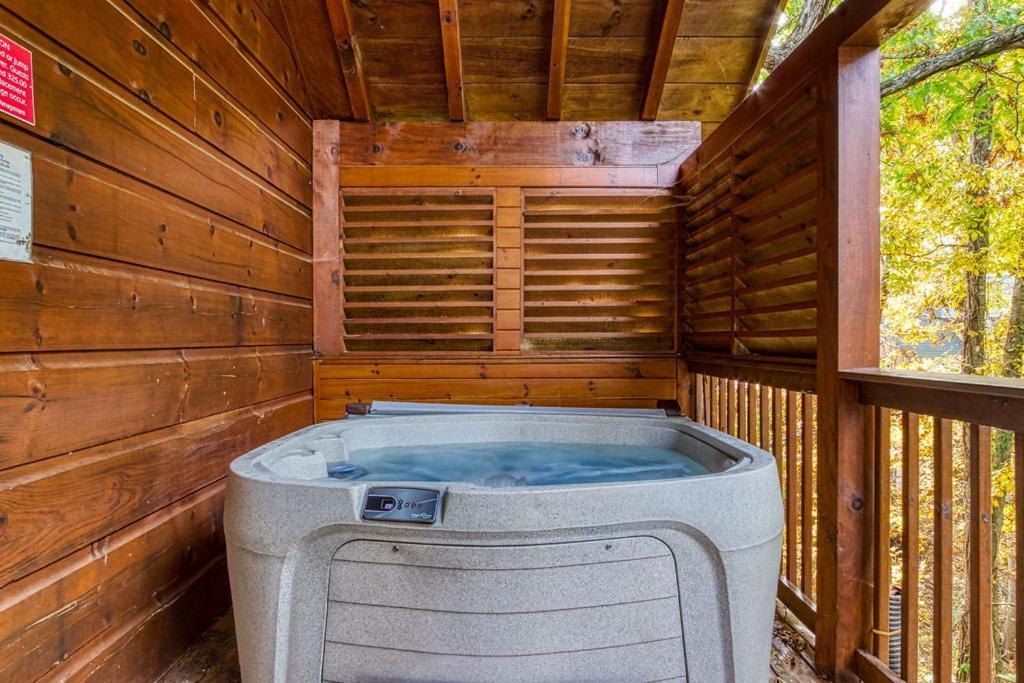 The Nut House, Hot Tub, Game Room, Wifi, 1089 Free Tickets Each Paid Day, Dollywood And More! Пиджен-Фордж Экстерьер фото